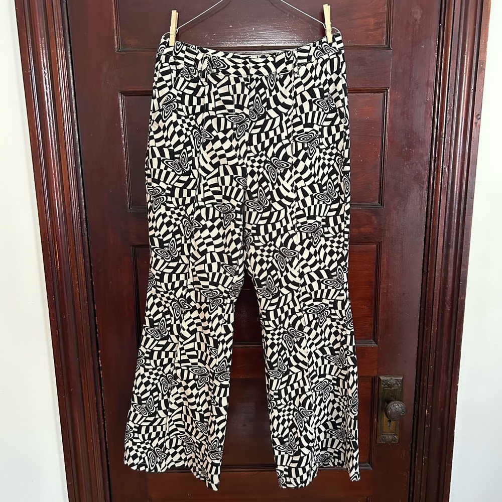 UO Isabella Print Retro Flare Pants (Butterflies) | Color: Black/White | Size 12